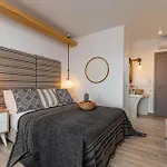 Naxos Contelibro 아파트