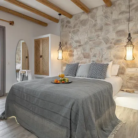 Naxos Contelibro Apartamento *