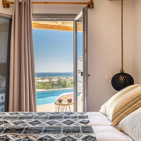 Naxos Contelibro アパート